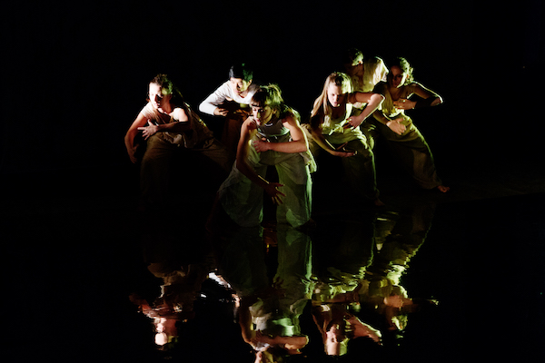 Photo by Nat Urazmetova
